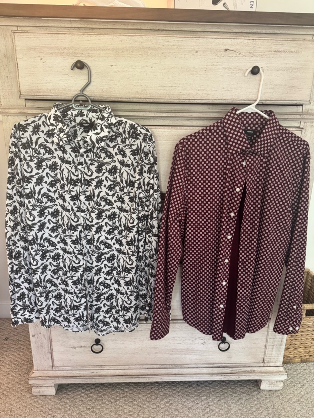 Men's Express Button-Up Shirts - Medium